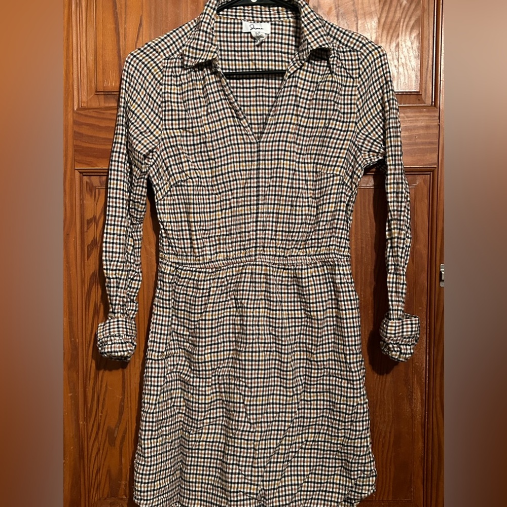Plaid Button Up Long Sleeve . Size Medium